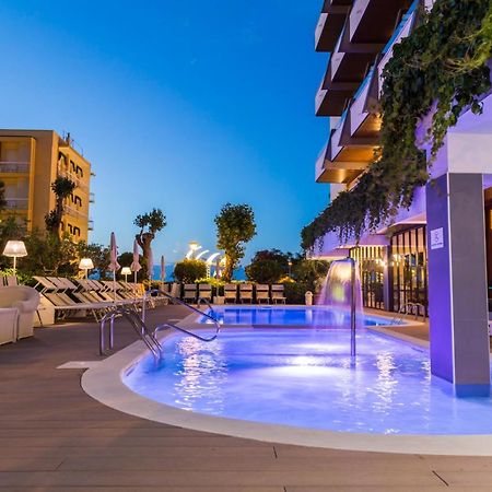 Hotel Alexander Gabicce Mare Εξωτερικό φωτογραφία