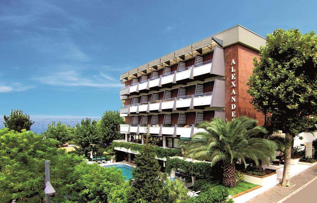 Hotel Alexander Gabicce Mare Εξωτερικό φωτογραφία