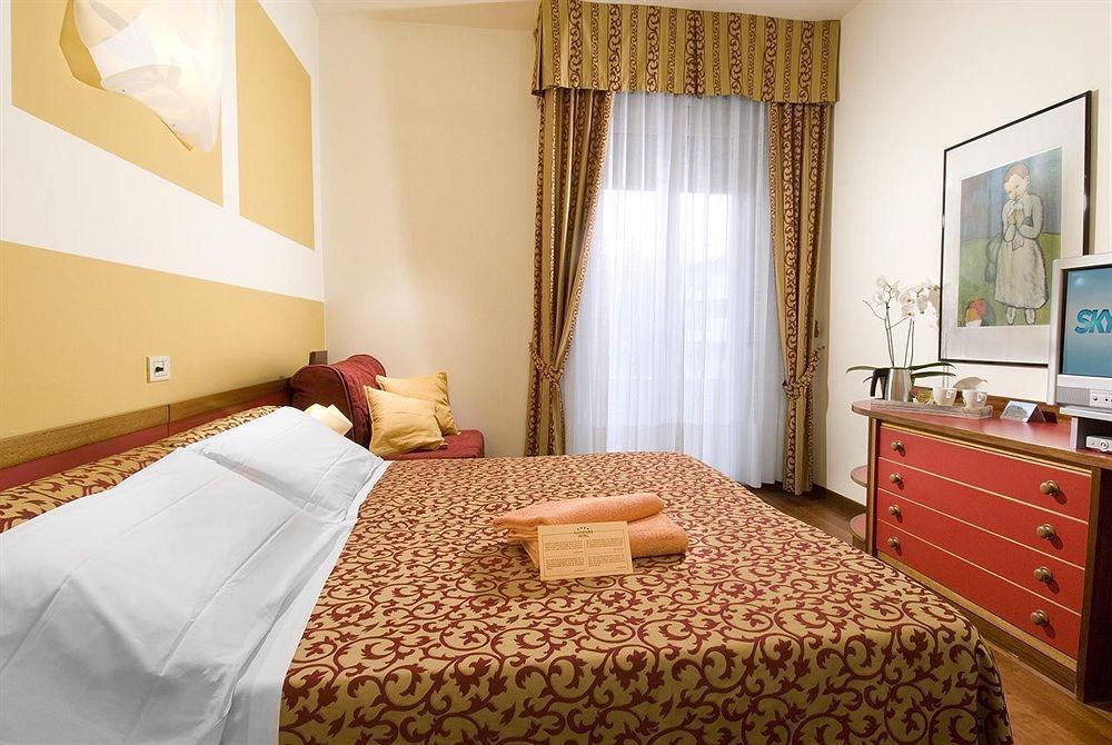 Hotel Alexander Gabicce Mare Εξωτερικό φωτογραφία