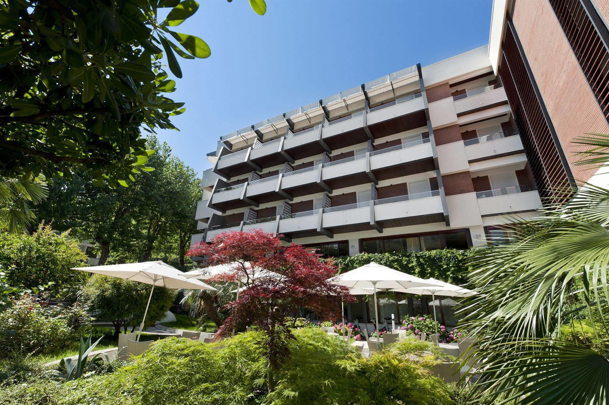 Hotel Alexander Gabicce Mare Εξωτερικό φωτογραφία