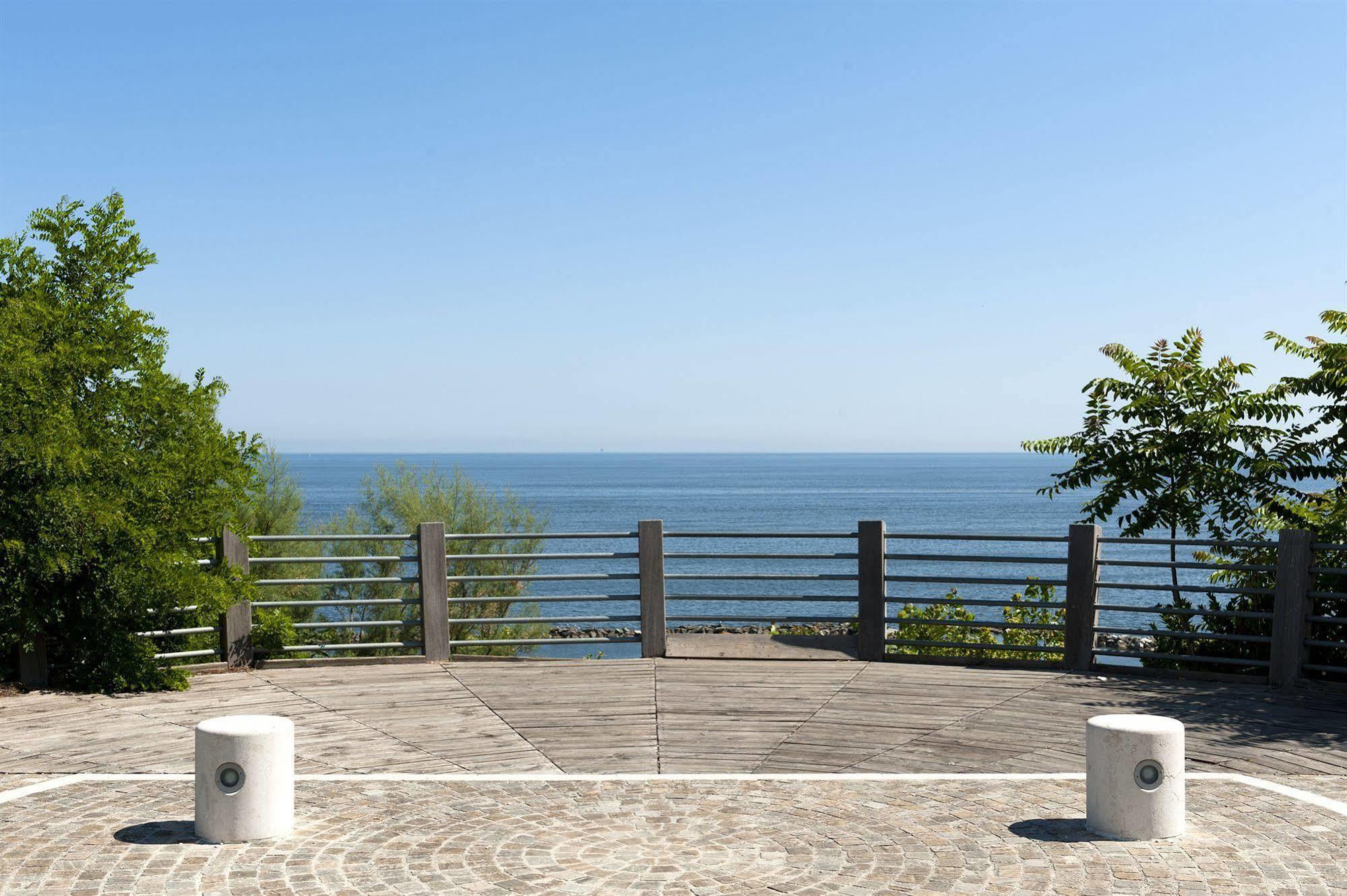 Hotel Alexander Gabicce Mare Εξωτερικό φωτογραφία