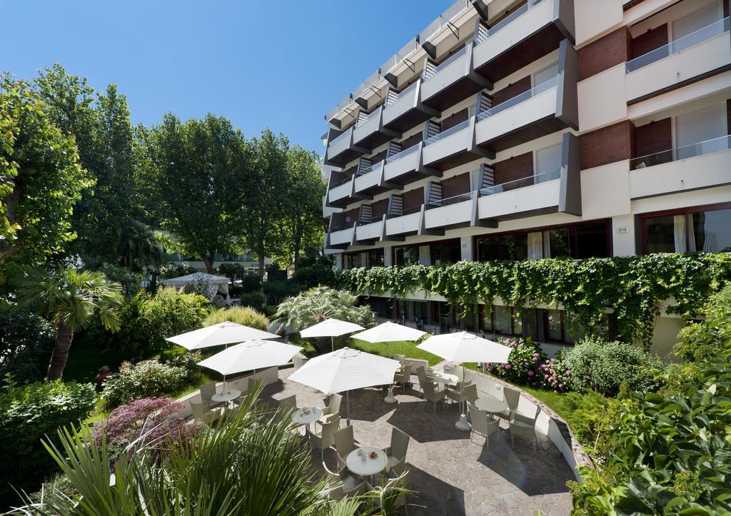 Hotel Alexander Gabicce Mare Εξωτερικό φωτογραφία