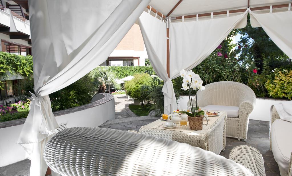 Hotel Alexander Gabicce Mare Εξωτερικό φωτογραφία